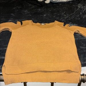 VENUS Women's Yellow Crew Neck Sweater